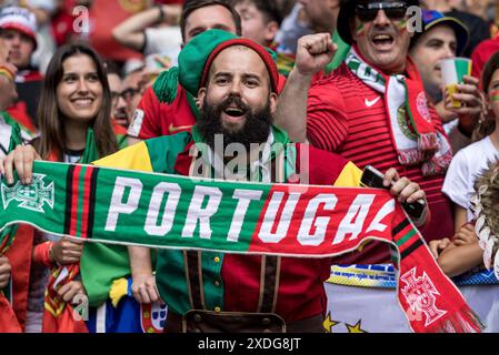 BVB Stadion Dortmund, Dortmund, Allemagne. 22 juin 2024. Euro 2024 Groupe F Football, Turquie contre Portugal ; Portugal fans crédit : action plus Sports/Alamy Live News Banque D'Images