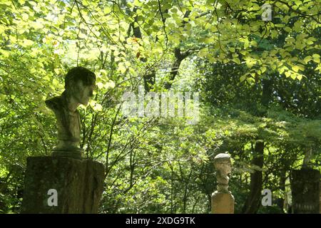 Chase City, Virginie, États-Unis. Art le long d'un sentier dans MacCallum plus Musée et jardins. Banque D'Images