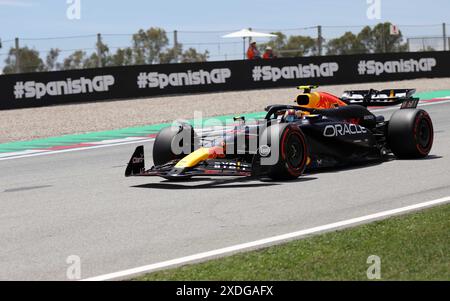 Sabadell, Barcelone, Espagne. 22 juin 2024. Montmelo Espagne 22 juin 2024 Sergio Pérez(11 Mex Redbull ) lors de la formation qualificative au Grand Prix de formule 1 Aramaco Espagne 2024 à Montmelo Espagne le 22 juin 2024 (image crédit : © Xavi Urgeles/ZUMA Press Wire) USAGE ÉDITORIAL SEULEMENT! Non destiné à UN USAGE commercial ! Crédit : ZUMA Press, Inc/Alamy Live News Banque D'Images