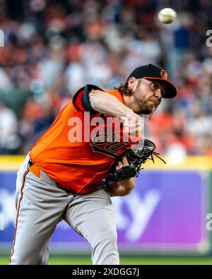 Texas, États-Unis. 22 juin 2024. Corbin Burnes #39 des Orioles de Baltimore en action contre les Astros de Houston au minute Maid Park à Houston au Texas. Houston bat Baltimore 5-1. Crédit : csm/Alamy Live News Banque D'Images