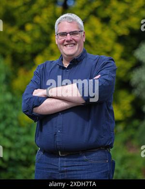 Le chef du DUP, Gavin Robinson, photographié dans l'est de Belfast. Date de la photo : samedi 22 juin 2024. Banque D'Images