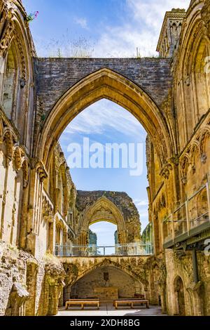 La Lady Chapel fait partie des ruines de l'abbaye de Glastonbury du VIIIe siècle, maintenant classée monument antique et classée Grade 1, Somerset, Angleterre, Royaume-Uni Banque D'Images