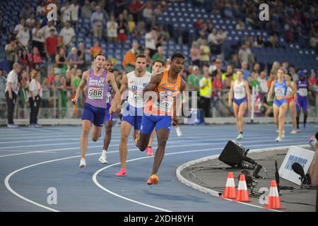 Isaya Klein Ikkink, des pays-Bas, en compétition dans la finale du relais mixte 4x400 m aux Championnats d'Europe d'athlétisme, Stadio Olimpico, Rome, Italie Banque D'Images