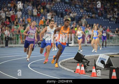 Isaya Klein Ikkink, des pays-Bas, en compétition dans la finale du relais mixte 4x400 m aux Championnats d'Europe d'athlétisme, Stadio Olimpico, Rome, Italie Banque D'Images