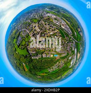 Vue aérienne, quartier résidentiel Hohenlimburg immeuble de grande hauteur Mozartstraße, cimetière de Niederfeld, zone commerciale Elseyer Straße, autoroute A46, gl Banque D'Images