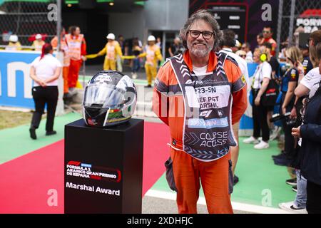 Barcelone, Espagne. 23 juin 2024. Trophée Marshal lors de la formule 1 Aramco Gran Premio de Espana 2024, 10e manche du Championnat du monde de formule 1 2024 du 21 au 23 juin 2024 sur le circuit de Barcelona-Catalunya, à Montmelo, Espagne crédit : Agence photo indépendante/Alamy Live News Banque D'Images