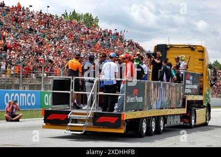 Barcelone, Espagne. 23 juin 2024. Défilé des pilotes. Championnat du monde de formule 1, Rd 10, Grand Prix d'Espagne, dimanche 23 juin 2024. Barcelone, Espagne. Crédit : James Moy/Alamy Live News Banque D'Images