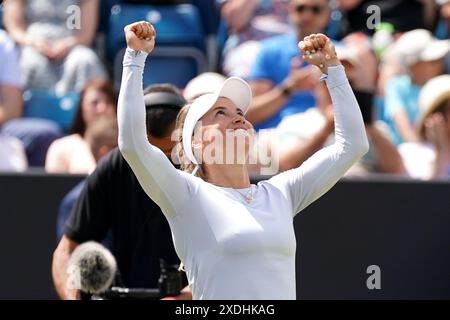 Yulia Putintseva célèbre sa victoire contre Ajla Tomljanovic en finale féminine en simple au neuvième jour du Rothesay Classic à Edgbaston Priory Club, Birmingham. Date de la photo : dimanche 23 juin 2024. Banque D'Images