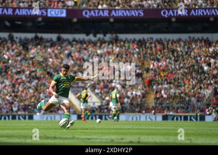 Jordan Hendrikse, de l'Afrique du Sud, donne un coup de pied lors du match amical international entre l'Afrique du Sud et le pays de Galles au Twickenham Stadium, Twickenham, Royaume-Uni, le 22 juin 2024. Photo de Phil Hutchinson. Utilisation éditoriale uniquement, licence requise pour une utilisation commerciale. Aucune utilisation dans les Paris, les jeux ou les publications d'un club/ligue/joueur. Banque D'Images