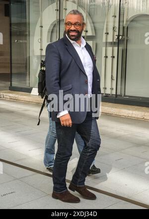 Londres, Royaume-Uni. 23 juin 2024. James Cleverly, ministre de l'intérieur, politicien du Parti conservateur britannique et député de Braintree, interviewé à la BBC pour les émissions du dimanche matin. Crédit : Imageplotter/Alamy Live News Banque D'Images