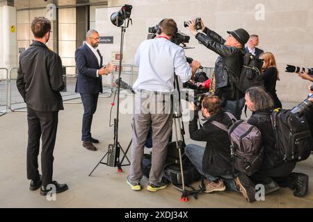 Londres, Royaume-Uni. 23 juin 2024. James Cleverly, ministre de l'intérieur, politicien du Parti conservateur britannique et député de Braintree, interviewé à la BBC pour les émissions du dimanche matin. Crédit : Imageplotter/Alamy Live News Banque D'Images