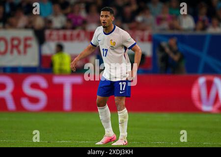 Dusseldorf, Allemagne. 17 juin 2024. Düsseldorf Arena William Saliba de France lors du match de la phase de groupes de l'UEFA EURO 2024 entre l'Autriche et la France à l'Arena Düsseldorf le 17 juin 2024 à Dusseldorf, Allemagne. (Photo par SPP) (Eurasia Sport images/SPP) crédit : SPP Sport Press photo. /Alamy Live News Banque D'Images