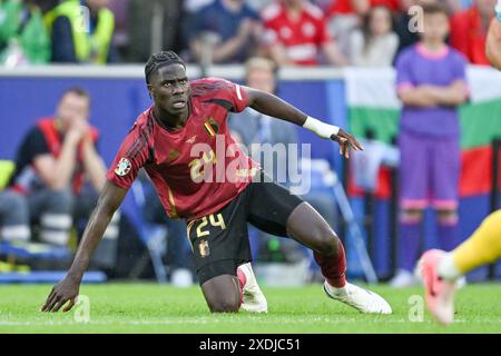 Amadou Onana (24 ans) de Belgique photographié lors d'un match de football entre les équipes nationales de Belgique, appelé les Diables rouges et de Roumanie lors de la deuxième journée du Groupe E dans la phase de groupes du tournoi UEFA Euro 2024 , le samedi 22 juin 2024 à Cologne , Allemagne . PHOTO SPORTPIX | David Catry Banque D'Images