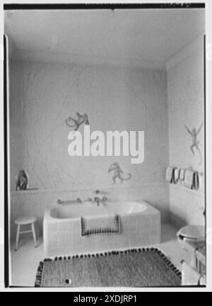 John N. Conyngham, Hayfield Farm, résidence à Lehman Township, Pennsylvanie. Salle de bain singe, verticale, lumière naturelle. Collection Gottscho-Schleisner Banque D'Images