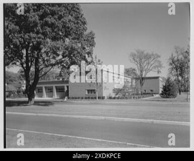 Hôtel de village, Garden City, long Island. Façade sud. Collection Gottscho-Schleisner Banque D'Images