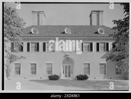 Howard Phipps, résidence à Westbury, long Island. Façade de jardin est, section centrale. Collection Gottscho-Schleisner Banque D'Images