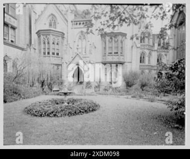 Grace Church, 9ème et Broadway, New York. Jardin Nord V. Collection Gottscho-Schleisner Banque D'Images