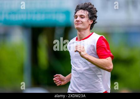 Utrecht, pays-Bas. 23 juin 2024. UTRECHT, 23-06-2024, Sportpark Elinkwijk, Néerlandais Eredivisie, saison 2024/2025, football . Première formation FC Utrecht . Joueur d'Utrecht Paxten Aaronson crédit : Pro Shots/Alamy Live News Banque D'Images