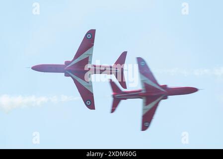 Aérodrome de Sywell, Northamptonshire, Royaume-Uni. 23 juin 2024. Le Sywell Airshow est un nouvel événement sur le calendrier du salon aéronautique et a été conclu par l'équipe d'affichage des flèches rouges de la RAF. Laissez-passer de l'opposition Banque D'Images