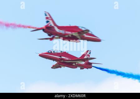Aérodrome de Sywell, Northamptonshire, Royaume-Uni. 23 juin 2024. Le Sywell Airshow est un nouvel événement sur le calendrier du salon aéronautique et a été conclu par l'équipe d'affichage des flèches rouges de la RAF. Laissez-passer de l'opposition Banque D'Images