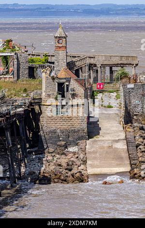 Images de la jetée historique de Birnbeck abandonnée à Weston-super-Mare pour laquelle le conseil du Somerset Nord a obtenu des fonds pour restaurer la structure. Banque D'Images