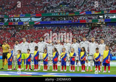 23 juin 2024, Hesse, Francfort/M. : Football : Championnat d'Europe, Suisse - Allemagne, tour préliminaire, Groupe A, jour de match 3, Frankfurt Arena, les joueurs allemands chantent l'hymne national. Photo : Christian Charisius/dpa Banque D'Images