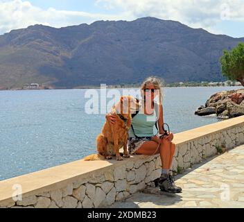 Jennifer Barclay et son chien Lisa, Banque D'Images