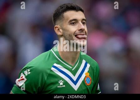 Barcelone, Espagne. 23 juin 2024. Joan Garcia (RCD Espanyol) célèbre lors d'un match final de la Liga Hypermotion entre le RCD Espanyol et le Real Oviedo au Stage Front Stadium, à Barcelone, en Espagne, le 23 juin 2024. Photo de Felipe Mondino/Sipa USA crédit : Sipa USA/Alamy Live News Banque D'Images