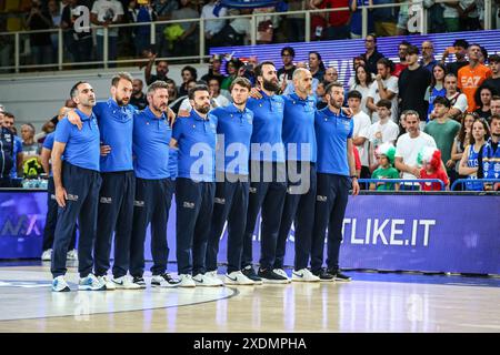 Staff Nazionale Italiana Pallacanestro pendant Italie vs Géorgie, match international de basket-ball à trente, Italie, 23 juin 2024 Banque D'Images