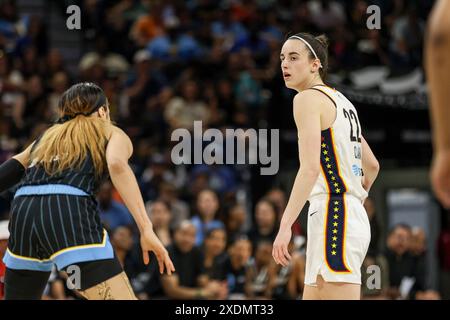 Chicago, États-Unis. 23 juin 2024. Chicago, USA, 23 juin 2024 : Caitlin Clark (22 Indiana Fever) en action lors du match entre le Chicago Sky et Indiana Fever le dimanche 23 juin 2024 à Wintrust Arena, Chicago, USA. (PAS D'USAGE COMMERCIAL) (Shaina Benhiyoun/SPP) crédit : SPP Sport Press photo. /Alamy Live News Banque D'Images