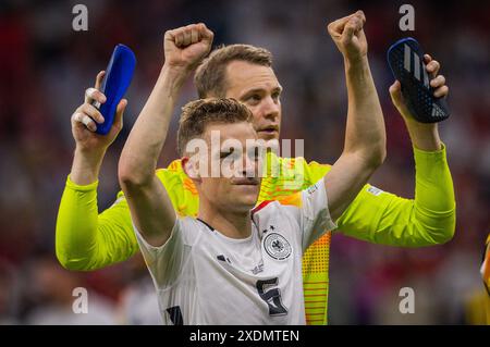 Francfort, Allemagne. 23 juin 2024. Jubilation finale : Joshua Kimmich (DFB) Manuel Neuer (DFB) Suisse - Allemagne Schweiz - Deutschland 23.06.2024 crédit : Moritz Muller/Alamy Live News Banque D'Images