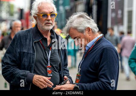 Montmelo, Espagne, 23 juin 2024, Flavio Briatore, ancien propriétaire de l'écurie participant à la journée de course, 10e manche du championnat de formule 1 2024. Crédit : Michael Potts/Alamy Live News Banque D'Images