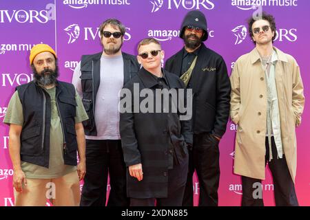 Invités tapis rouge arrivant aux Ivor Novello Awards 2024 avec : Speakers Corner Quartet, Peter Bennie, Biscuit, Kwake Bass, Kae Tempest, Raven Bush où : Londres, Royaume-Uni quand : 23 mai 2024 crédit : Phil Lewis/WENN Banque D'Images