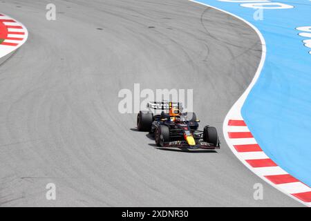 Sabadell, Barcelone, Espagne. 23 juin 2024. Montmelo Espagne 23 juin 2024 Max Verstappen(1 NL Redbull ) lors de la course au Grand Prix de formule 1 Aramaco Espagne 2024 à Montmelo Espagne le 23 juin 2024 (image crédit : © Xavi Urgeles/ZUMA Press Wire) USAGE ÉDITORIAL SEULEMENT! Non destiné à UN USAGE commercial ! Banque D'Images