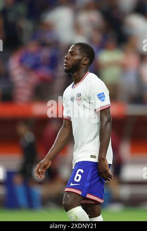 Arlington, Arlington, Texas, États-Unis. 23 juin 2024. Yunus Musah des États-Unis réagit lors d'un match entre les États-Unis et la Bolivie dans le cadre du groupe C de CONMEBOL Copa America 2024 au AT&T Stadium le 23 juin 2024 à Arlington, aux États-Unis. (Photo par Alejandro Salazar/PxImages) (crédit image : © Alejandro Salazar/PX Imagens via ZUMA Press Wire) USAGE ÉDITORIAL SEULEMENT! Non destiné à UN USAGE commercial ! Crédit : ZUMA Press, Inc/Alamy Live News Banque D'Images