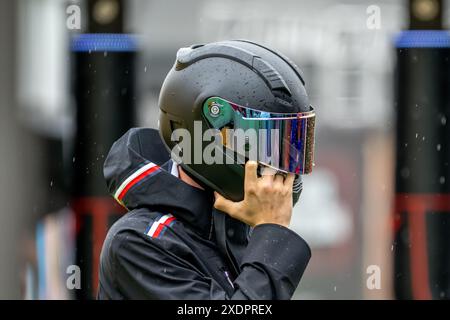 CIRCUIT DE BARCELONA-CATALUNYA, ESPAGNE - 20 JUIN : Mick Schumacher, le pilote de réserve de l'écurie Mercedes F1, lors du Grand Prix d'Espagne sur le circuit de Barcelona-Catalunya le jeudi 20 juin 2024 à Montmelo, Espagne. (Photo de Michael Potts/BSR Agency) crédit : BSR Agency/Alamy Live News Banque D'Images