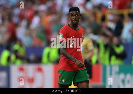 Dortmund, Allemagne. 22 juin 2024. Nelson Semedo, du Portugal, réagit lors du match des Championnats d'Europe de l'UEFA au BVB Stadion, Dortmund. Le crédit photo devrait se lire : Jonathan Moscrop/Sportimage crédit : Sportimage Ltd/Alamy Live News Banque D'Images