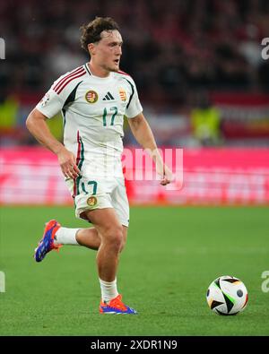 Le Hongrois Callum Styles lors du match de l'UEFA Euro 2024 opposant l'Écosse et la Hongrie, Groupe A, date 3, a joué au Mercedes-Benz Arena Stadium le 23 juin 2024 à Stuttgart, en Allemagne. (Photo de Bagu Blanco / PRESSINPHOTO) Banque D'Images