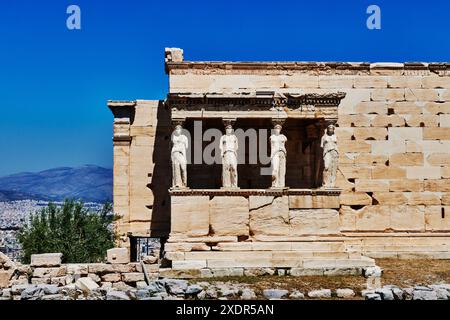 Les Caryatides ont soutenu le portique sud de l'Erechthéion dans l'Acropole, Athènes, Grèce, Europe Banque D'Images