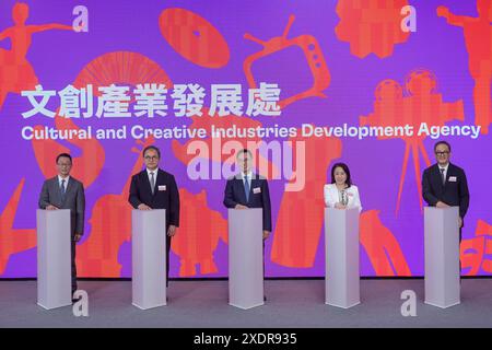 Hong Kong, Chine, 24 juin 2024, la cérémonie de lancement de l'Agence de développement des industries culturelles et créatives du Gouvernement de la région administrative spéciale de Hong Kong s'est tenue au PMQ. (Photo de Chen YongNuo/China News Service) Banque D'Images