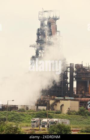 Les photos montrent les aciéries de Tata, Port Talbot, pays de Galles du Sud à la veille d'une grève prévue par les travailleurs le 8 juillet, des milliers de travailleurs sont confrontés à un licenciement. Banque D'Images