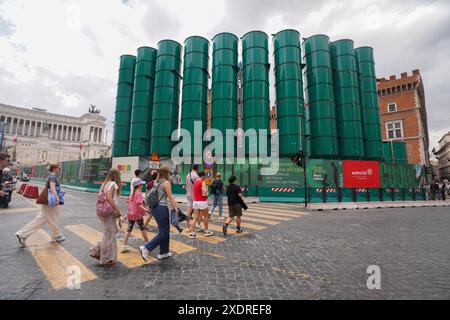 Rome, Italie. 24 juin 2024. La construction de grues et les travaux verts se poursuivent sur l'extension de la station de métro Rome ligne C. Credit : Amer Ghazzal/Alamy Live News Banque D'Images