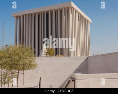 Abu Dhabi, Emirats Arabes Unis - 13 janvier 2024 : Abrahamic Family House, c'est un complexe interreligieux sur l'île de Saadiyat. Cet événement a été inspiré par Banque D'Images