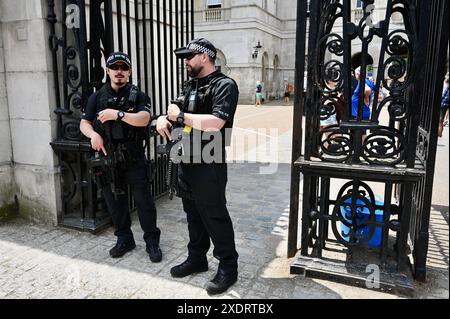 Agents des armes à feu, Whitehall, Londres, Royaume-Uni Banque D'Images