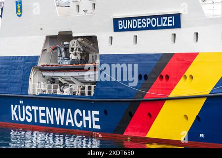 Kiel, Deutschland, 24. Jun. 24 Impressionen von der Kieler Woche 2024 im Bereich der Hörn, und sdem Germaniabecken dem Endausläufer der Kieler Förde *** Kiel, Allemagne, 24 juin 24 impressions du Kieler Woche 2024 dans la région de Hörn, et du Germaniabecken, dernier tronçon du fjord de Kiel Banque D'Images