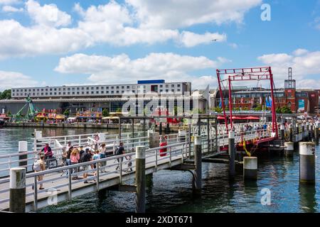 Kiel, Deutschland, 24. Jun. 24 Impressionen von der Kieler Woche 2024 im Bereich der Hörn, und sdem Germaniabecken dem Endausläufer der Kieler Förde *** Kiel, Allemagne, 24 juin 24 impressions du Kieler Woche 2024 dans la région de Hörn, et du Germaniabecken, dernier tronçon du fjord de Kiel Banque D'Images