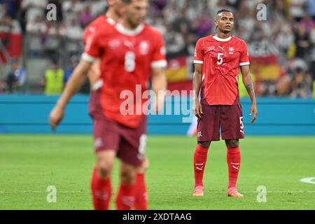 Manuel Akanji (5) de Suisse photographié lors d'un match de football entre les équipes nationales de Suisse et d'Allemagne lors de la troisième journée du groupe A dans la phase de groupes du tournoi UEFA Euro 2024 , le dimanche 23 juin 2024 à Francfort , Allemagne . PHOTO SPORTPIX | David Catry Banque D'Images