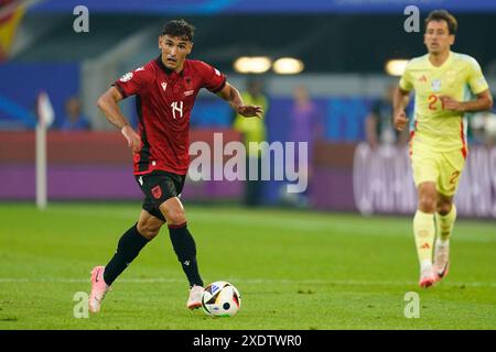 Dusseldorf, Allemagne. 24 juin 2024. L'Albanais Qazim Lacia lors du match UEFA Euro 2024 opposant Albanie contre Espagne, Groupe B date 3, a joué à la Dusseldorf Arena le 24 juin 2024 à Düsseldorf, Allemagne. (Photo de Sergio Ruiz/PRESSINPHOTO) crédit : AGENCE SPORTIVE PRESSINPHOTO/Alamy Live News Banque D'Images