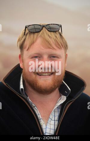 Kaleb Cooper, personnalité de la télévision, photographié au Three Counties Show de 2024, Malvern, Worcestershire Banque D'Images