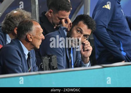 Leipzig, Allemagne. 24 juin 2024. Gianluigi Buffon (Italie) lors du match UEFA Euro Allemagne 2024 entre Croatie 1-1 Italie au stade de Leipzig le 24 juin 2024 à Leipzig, Allemagne. (Photo de Maurizio Borsari/AFLO) crédit : Aflo Co. Ltd./Alamy Live News Banque D'Images